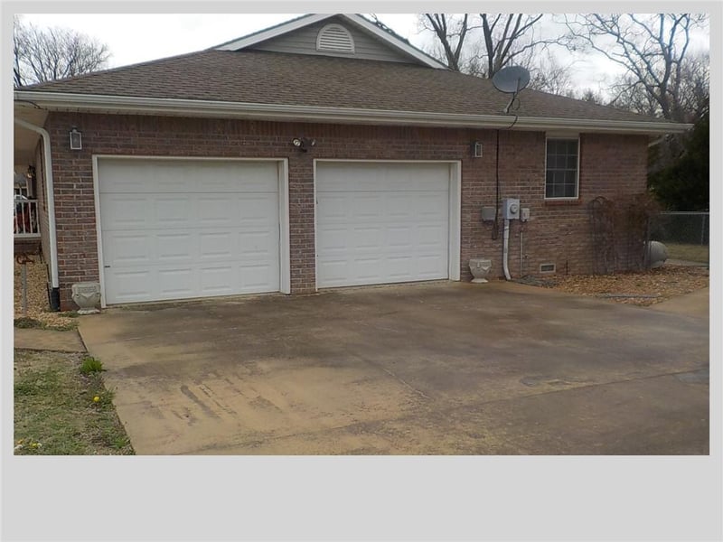 603 Cheyenne St, Coffeyville, KS 67337