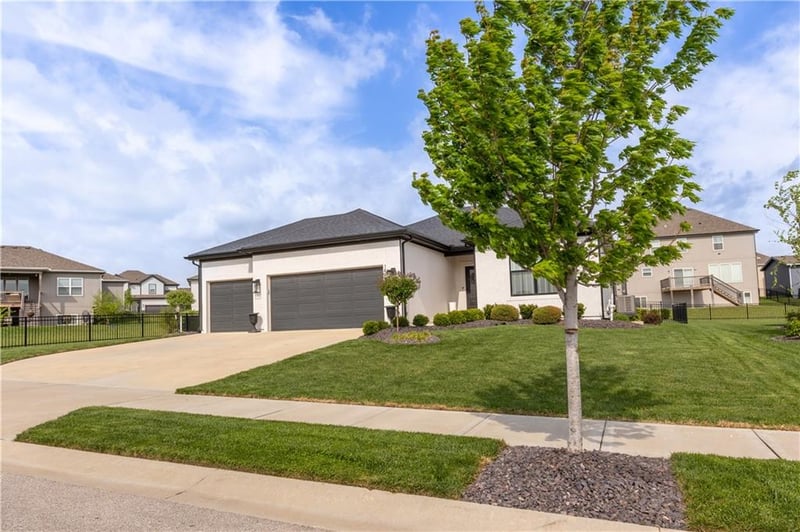 14958 Dawson St, Olathe, KS 66061