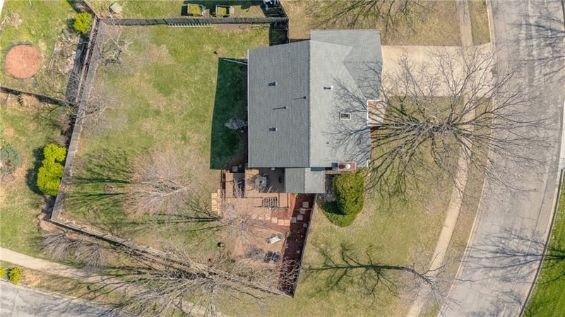 1029 Eldridge St, Lawrence, KS 66049