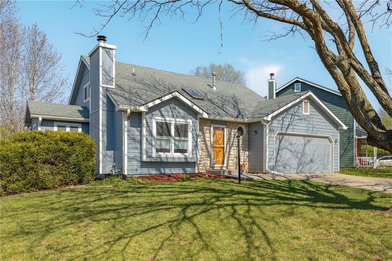 1029 Eldridge St, Lawrence, KS 66049