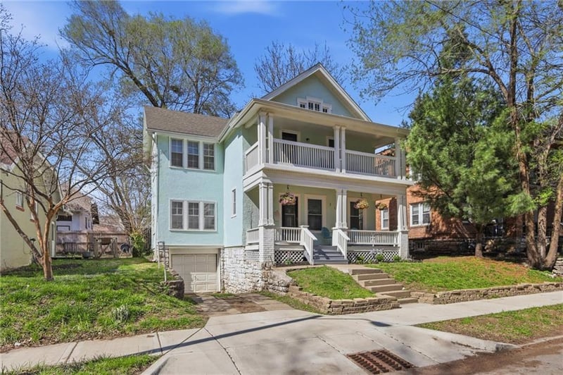 1116 41st Ter, Kansas City, MO 64111