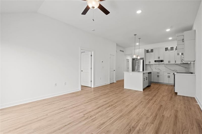 3818 93rd St, Kansas City, MO 64154