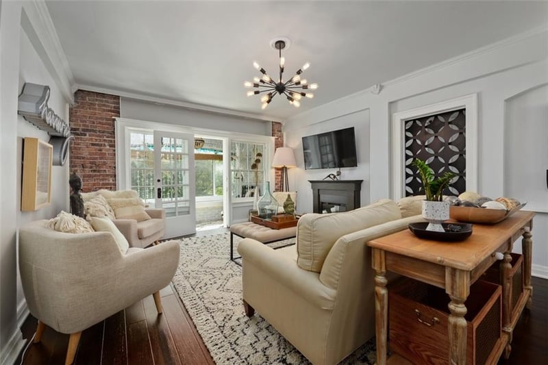 4436 J C Nichols Pw #1 S, Kansas City, MO 64111