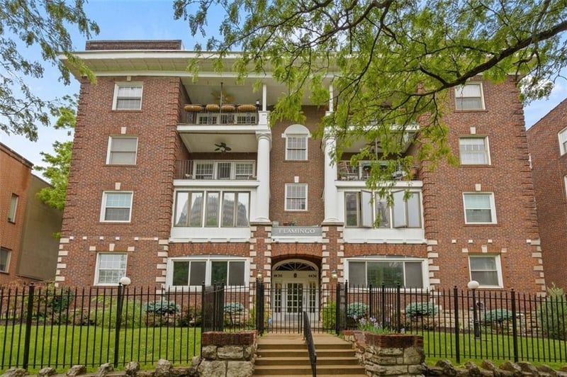 4436 J C Nichols Pw #1 S, Kansas City, MO 64111