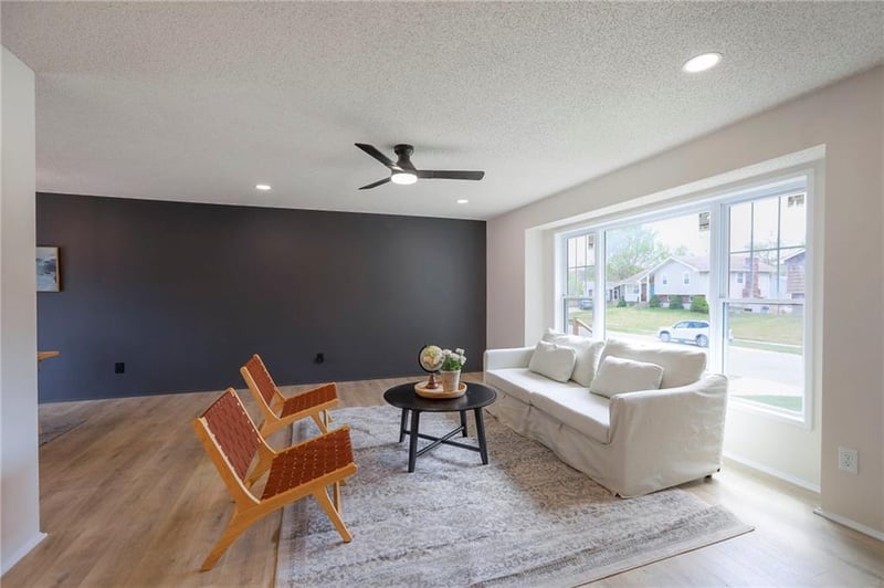 6900 140th Pl, Grandview, MO 64030