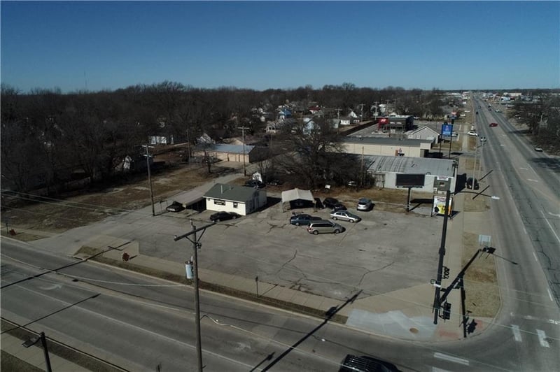 2007 Broadway St, Pittsburg, KS 66762