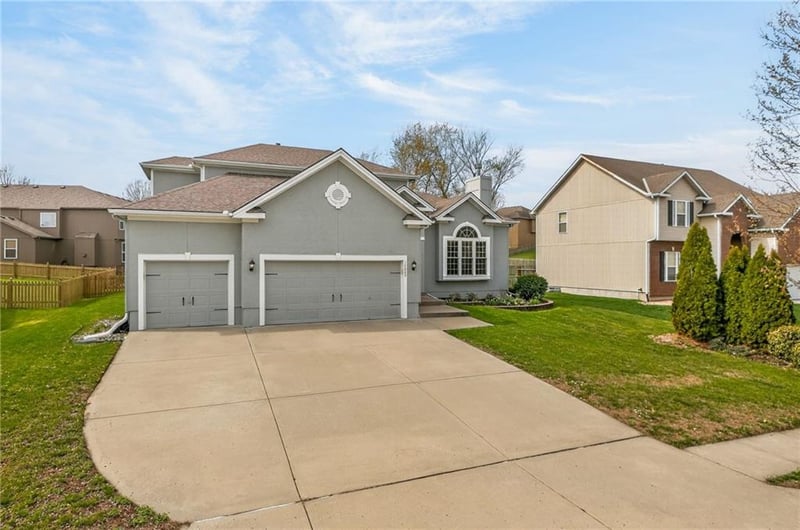 10609 102nd Ter, Kansas City, MO 64157