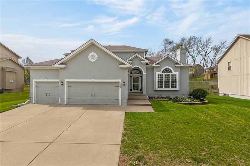 10609 102nd Ter, Kansas City, MO 64157