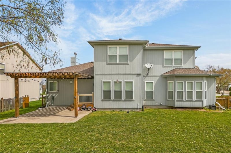 10609 102nd Ter, Kansas City, MO 64157