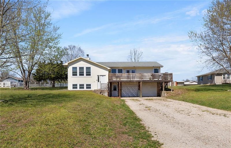 131 191st Rd, Warrensburg, MO 64093