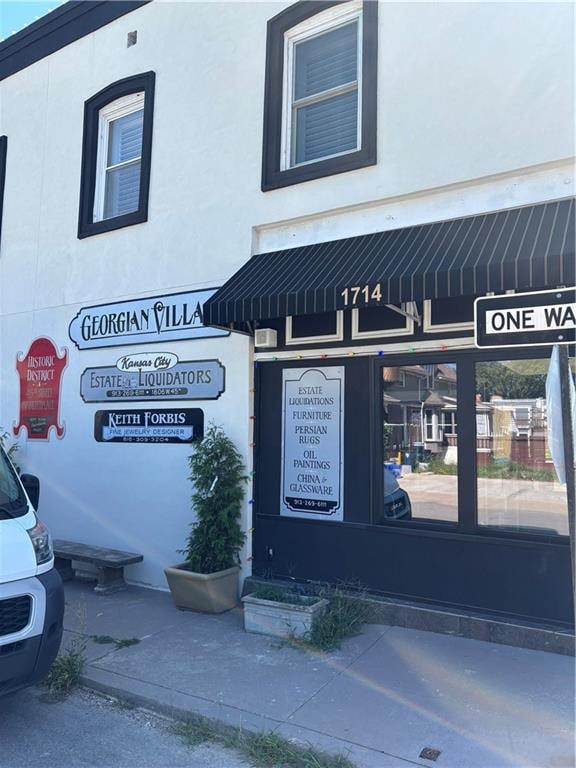 1710 45th St, Kansas City, MO 64111