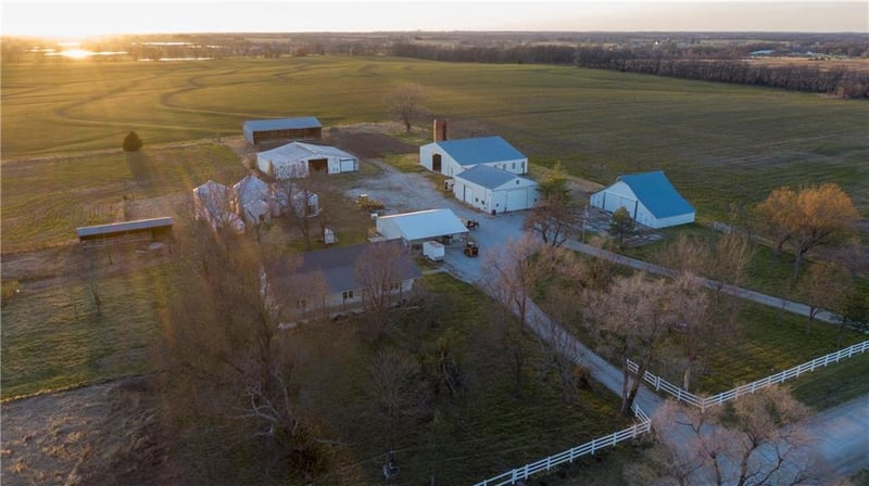 21212 Ore Rd, Pleasant Hill, MO 64080