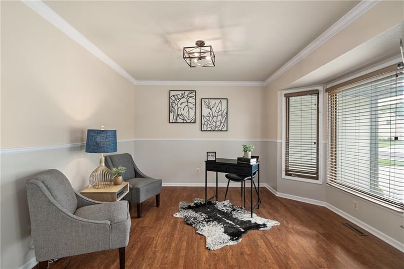11721 Hemlock St, Overland Park, KS 66210