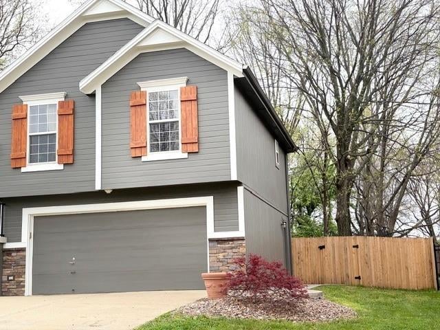 20630 219 Ter, Spring Hill, KS 66083