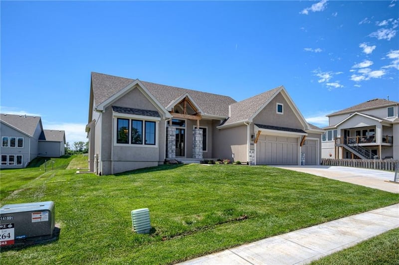 2615 91st Pl, Kansas City, MO 64156