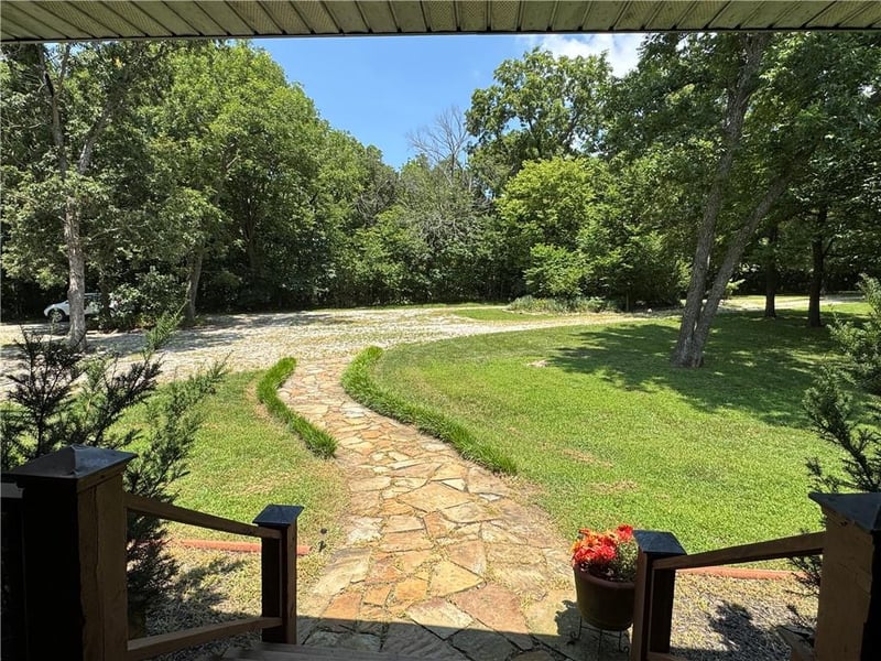 22678 Tyson Cir, Lacygne, KS 66040