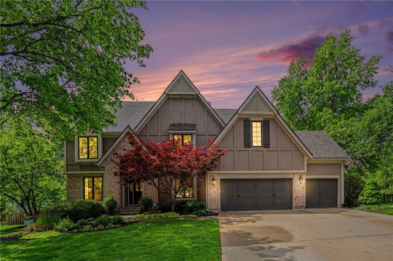 9101 140th St, Overland Park, KS 66221