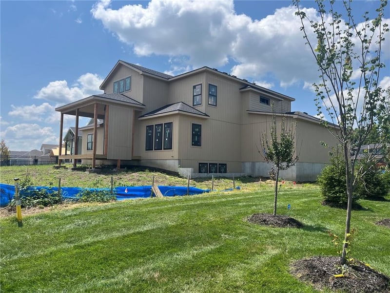 16701 Parkhill St, Overland Park, KS 66221