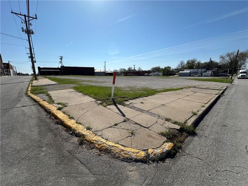 211 Franklin St, Richmond, MO 64085