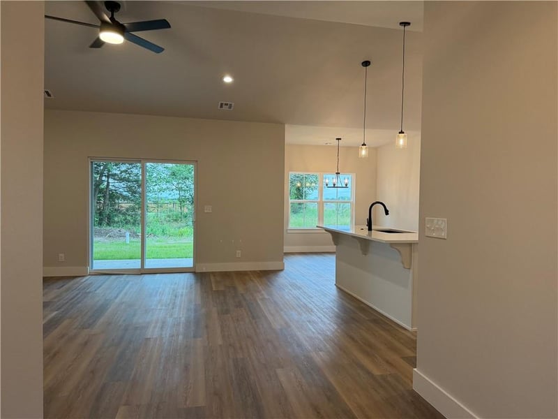 609 W Catalpa St, Independence, KS 67301