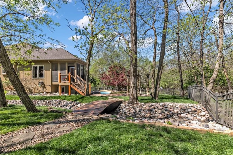 5310 NW 78 Pl, Kansas City, MO 64151