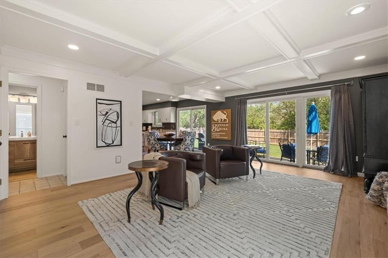 6236 121st St, Overland Park, KS 66209