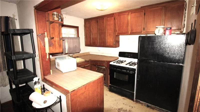 6809 W 72 Ter, Overland Park, KS 66204