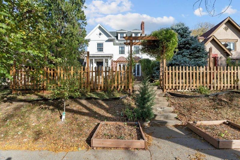 5707 Paseo Blvd, Kansas City, MO 64110