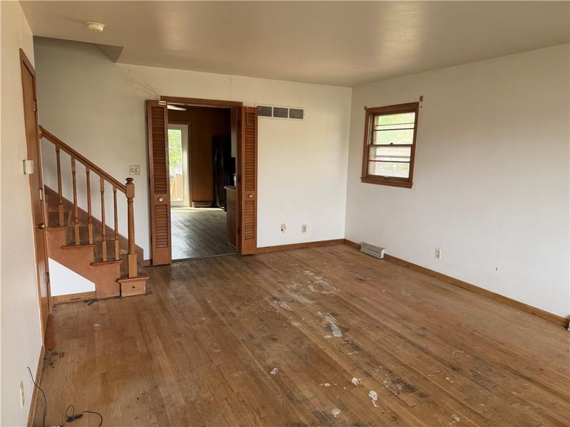 5503 97th St, Overland Park, KS 66207