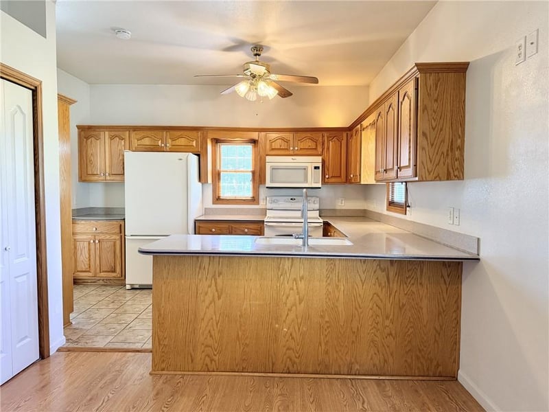 1404 E 13th St, Trenton, MO 64683