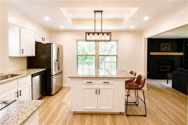 3510 Kingwood Pl, Lee's Summit, MO 64064