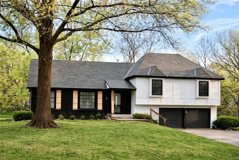 3510 Kingwood Pl, Lee's Summit, MO 64064