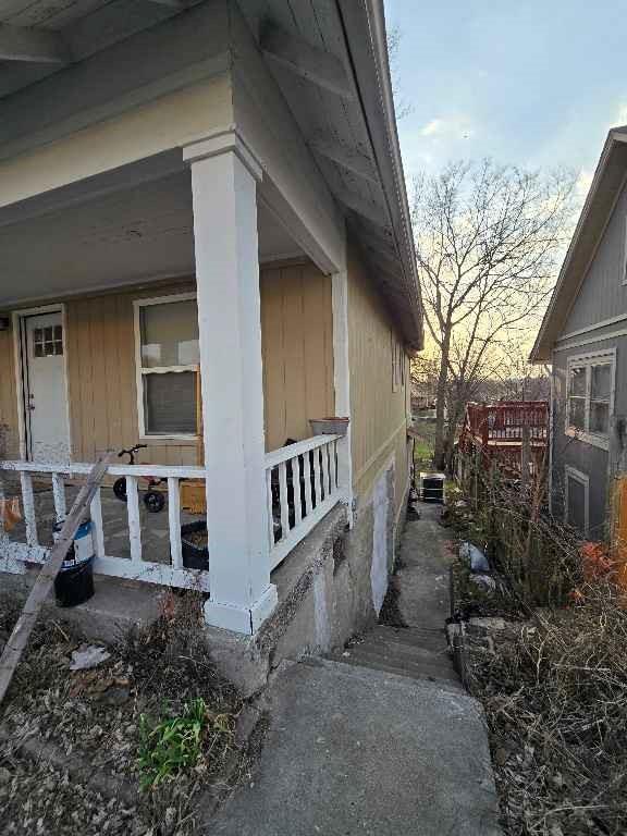 1418 Hardesty Ave, Kansas City, MO 64127