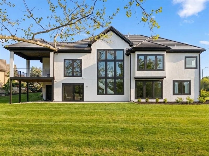 5701 103rd St, Kansas City, MO 64154