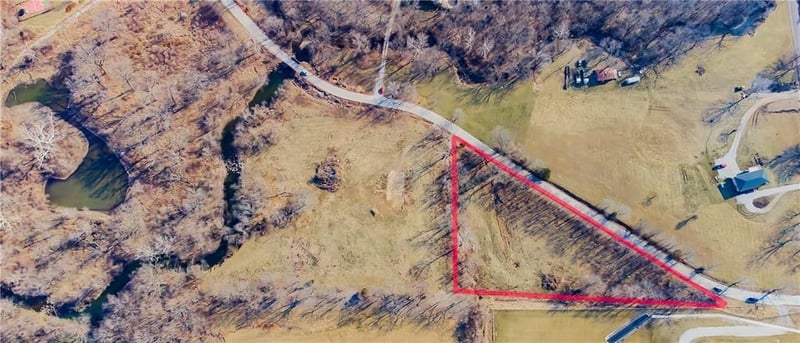 28604 Ryan Rd, Blue Springs, MO 64014