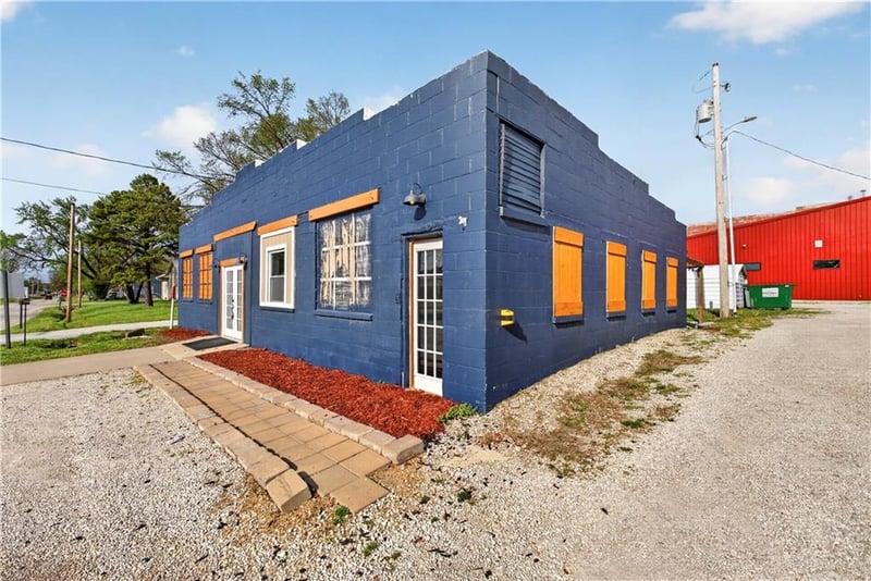 405 Virginia Ave, Adrian, MO 64720