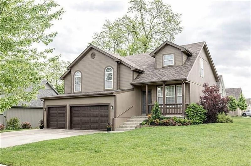 8801 N Kirkwood Ave, Kansas City, MO 64154