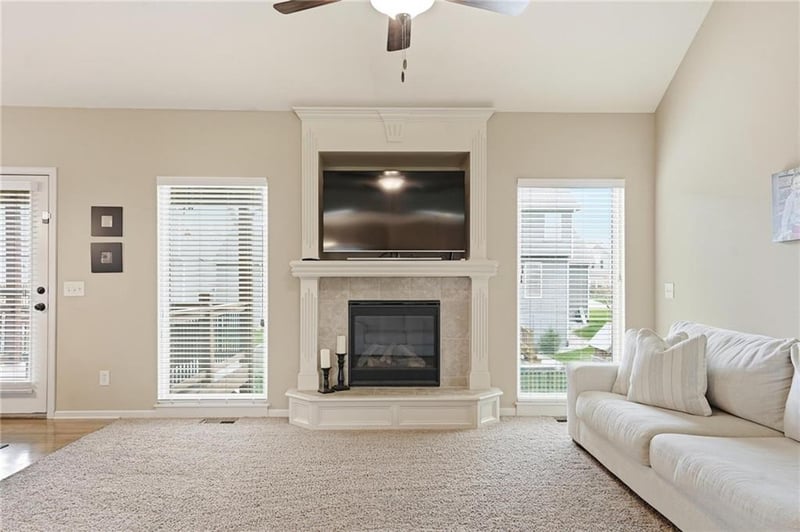 10818 Oakland Ave, Kansas City, MO 64157