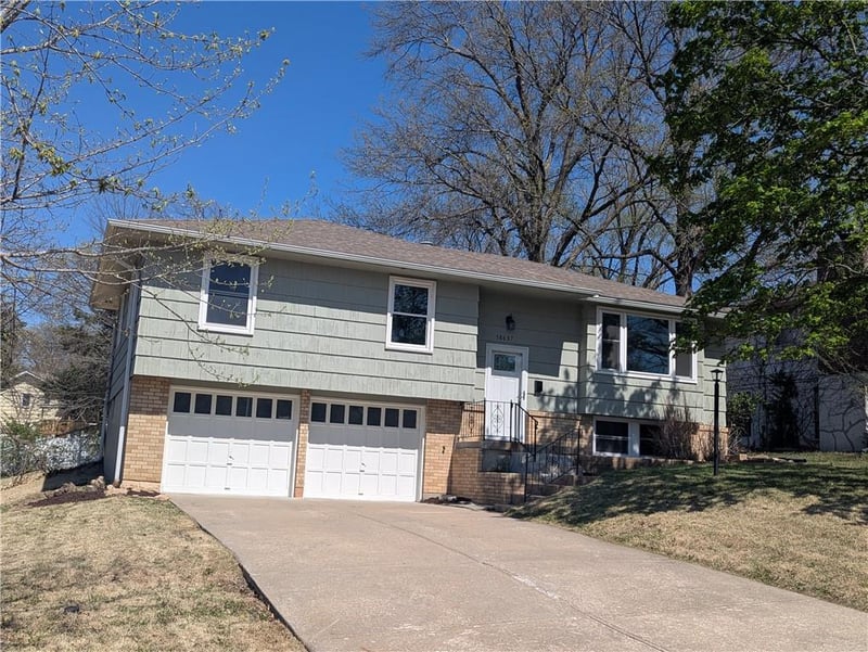 10637 College Ave, Kansas City, MO 64137