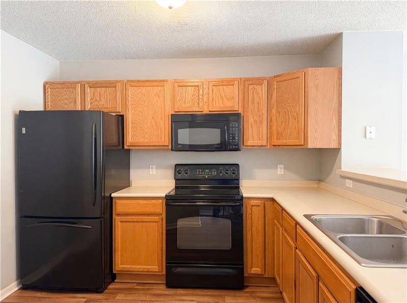 5536 Fairmount Ave, Kansas City, MO 64118