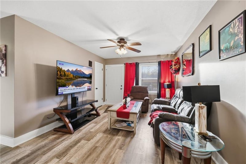 209 Gilbert St, Independence, MO 64056