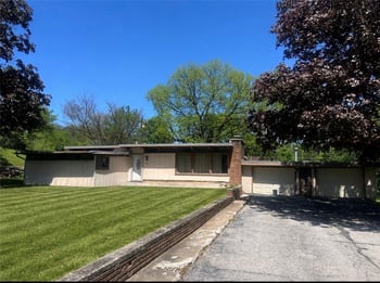7318 Reynolds Ave, Kansas City, KS 66111