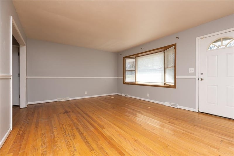 8608 Kentucky Ave, Raytown, MO 64138