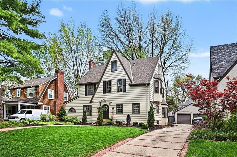 419 W 70th Ter, Kansas City, MO 64113