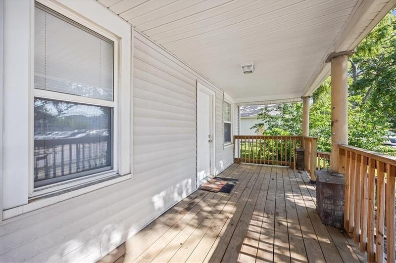 1116 Woodland Ave, Independence, MO 64050