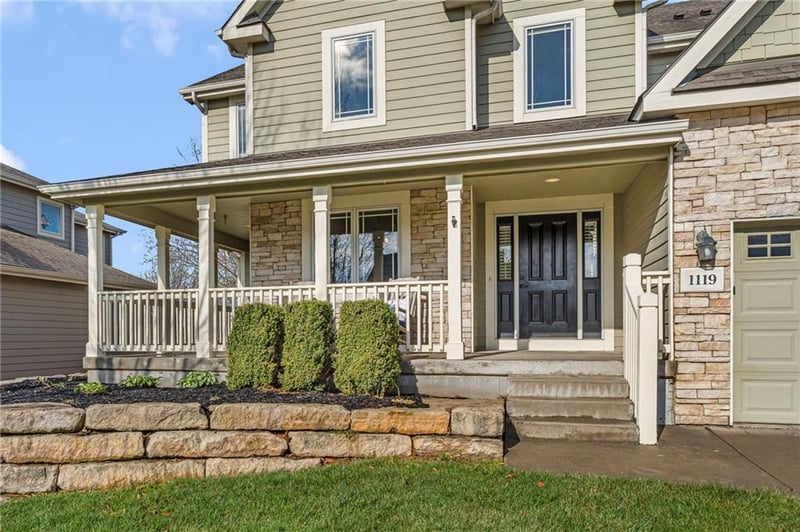 1119 Sawhill Dr, Lawrence, KS 66049