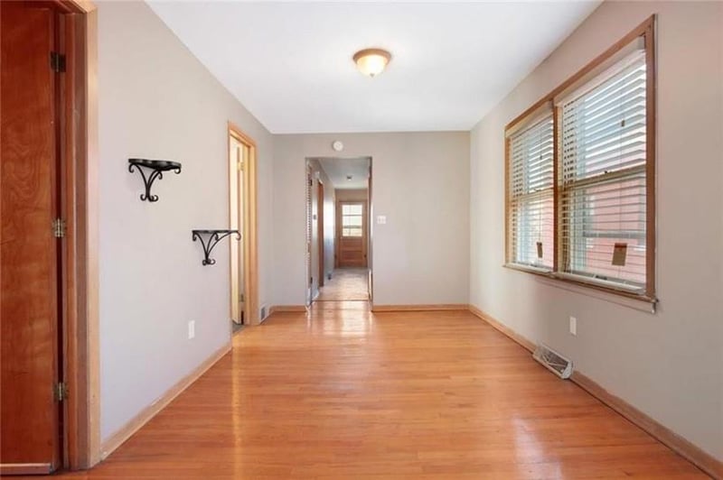 317 Olive St, Kansas City, MO 64124