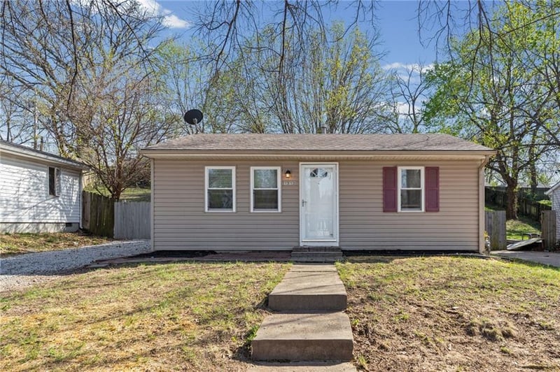 1313 44th St, Kansas City, MO 64116