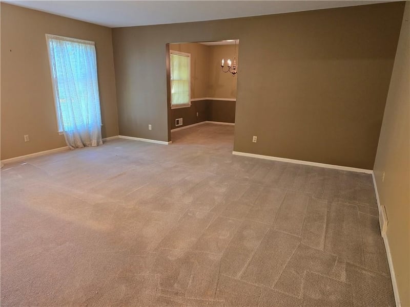 1313 98th Ter, Kansas City, MO 64131