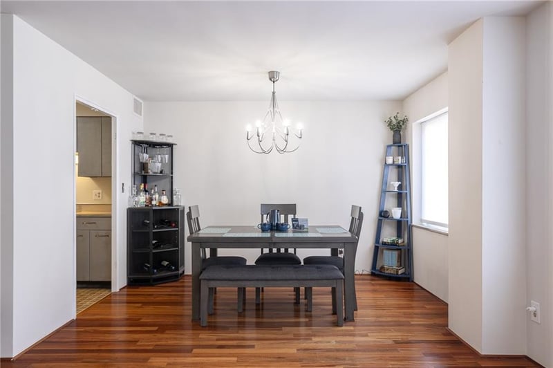 4550 Warwick Blvd #206, Kansas City, MO 64111